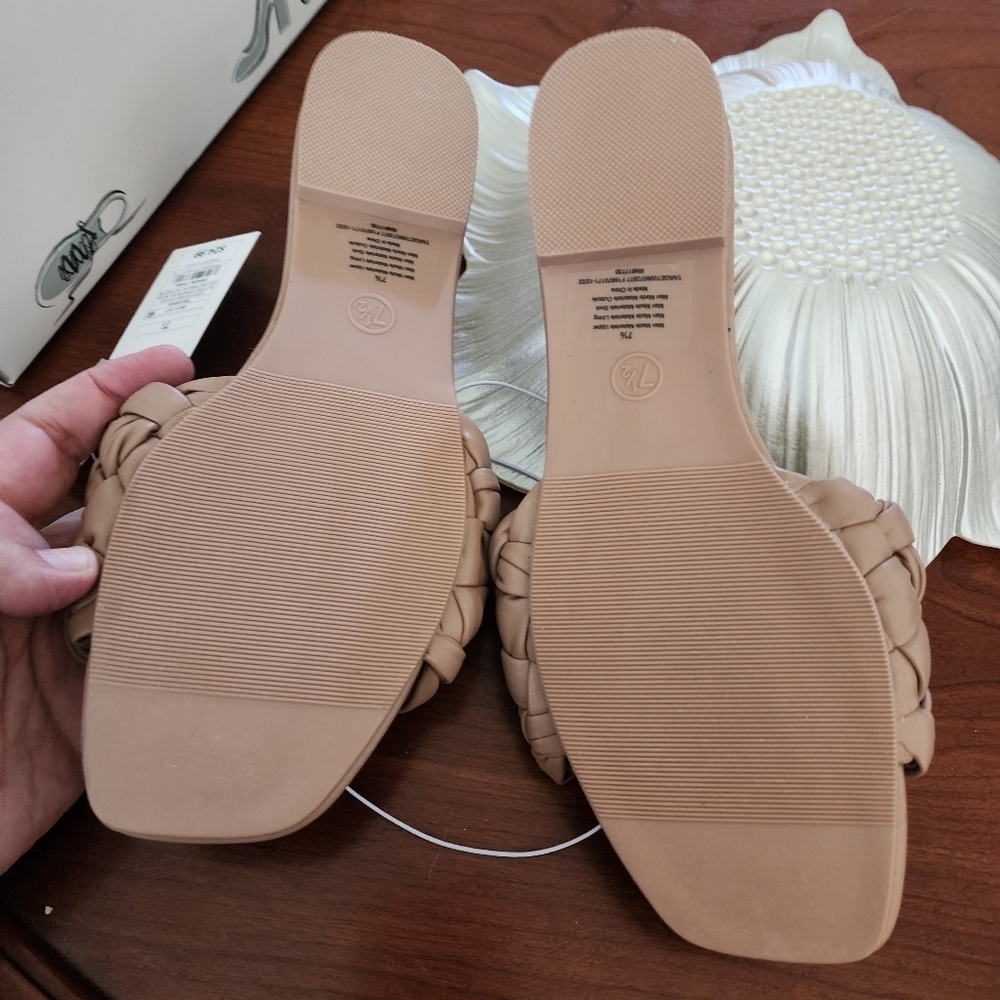 AA - a new day Carrissa Sandals (Memory Foam) Tan 7.5 - Picture 5 of 8